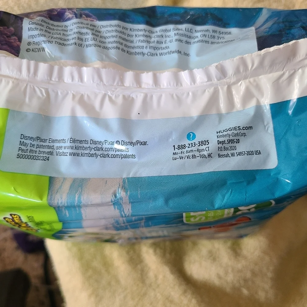 Huggies Little Swimmers Finding Dory S P 16-26 lbs NWOT 20 Count